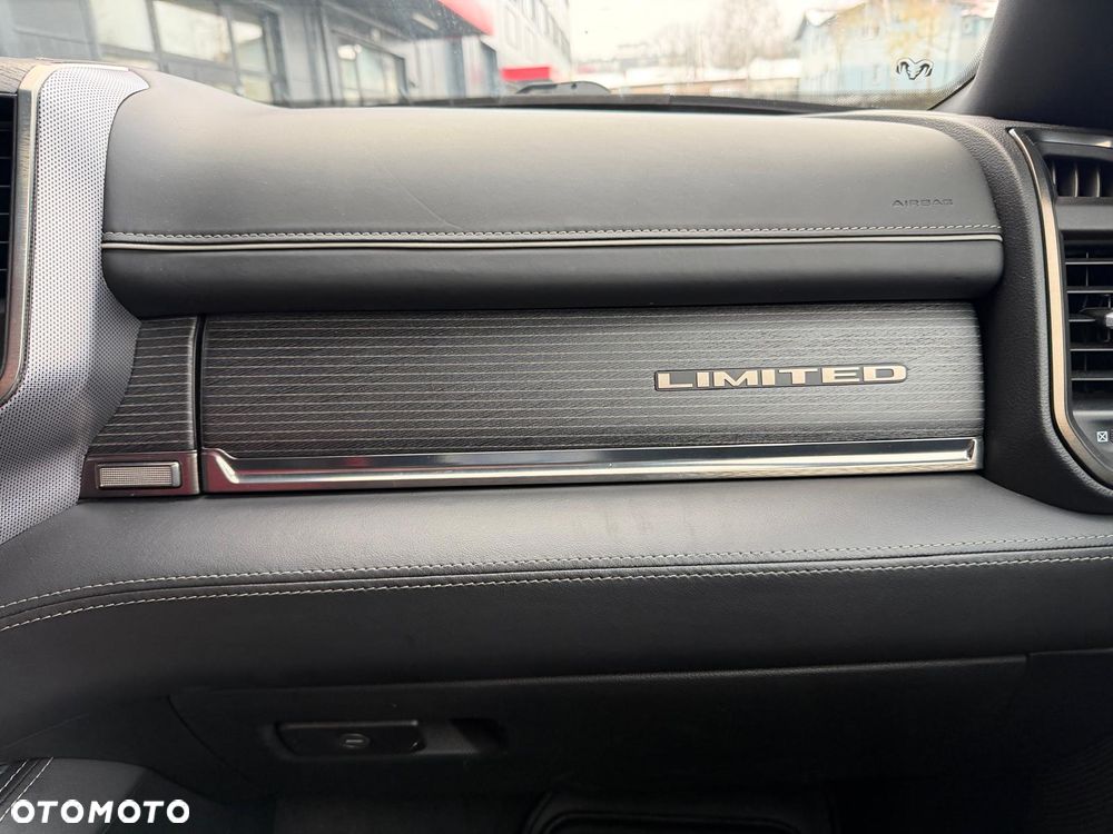 RAM 1500 Crew Cab Limited - 30