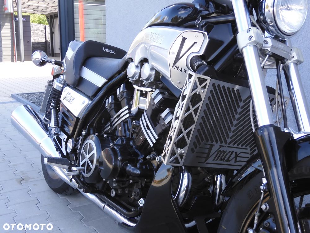 Yamaha V-MAX - 18