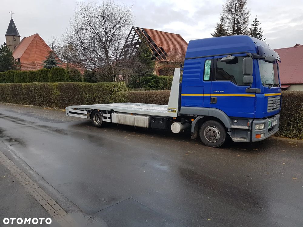najazd ZABUDOWA DAF VOLVO FL midlum kunice - 2