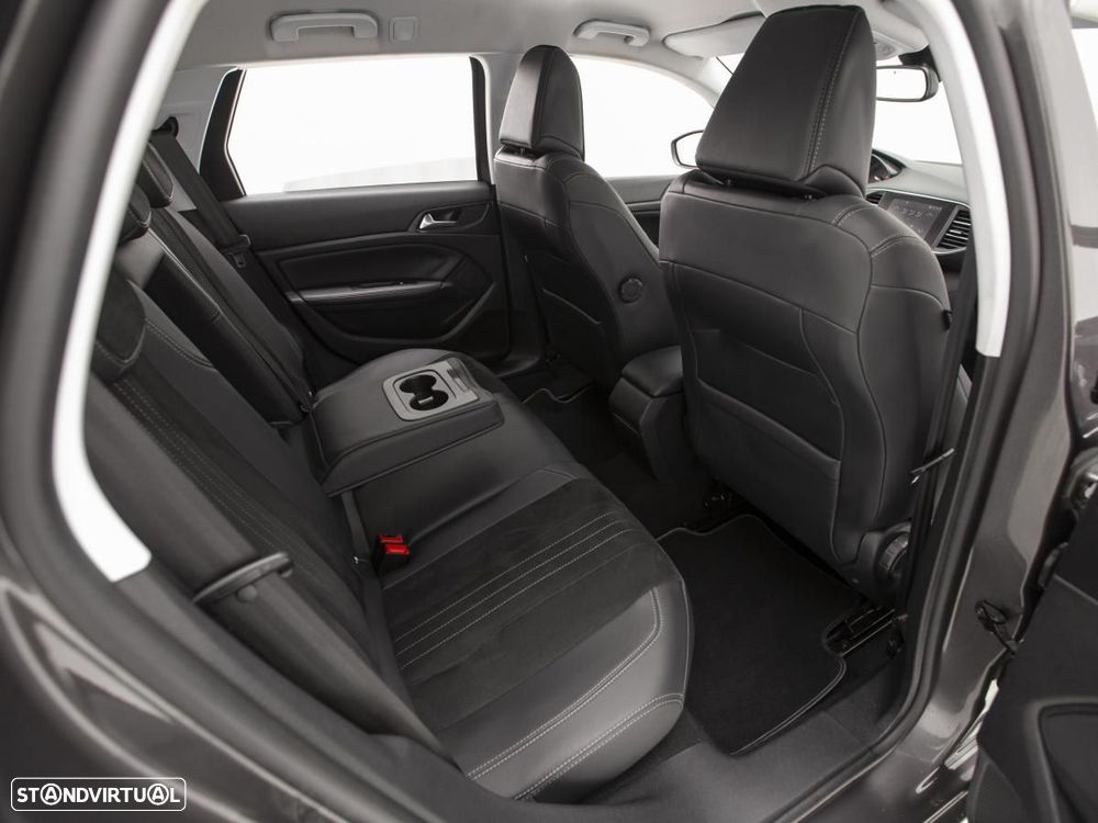 Peugeot 308 SW 1.5 BlueHDi Allure — fotografia 9