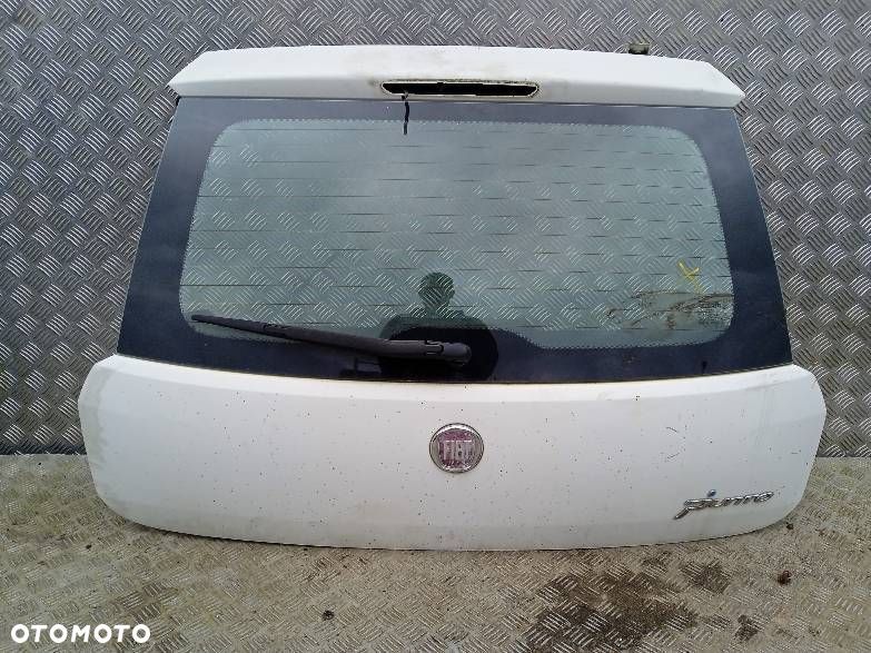 KLAPA BAGAŻNIKA FIAT PUNTO GRANDE - 1