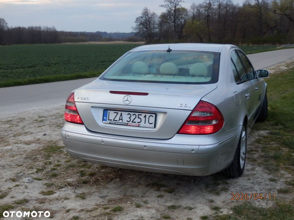 Mercedes-Benz Klasa E 320 CDI Classic - 16