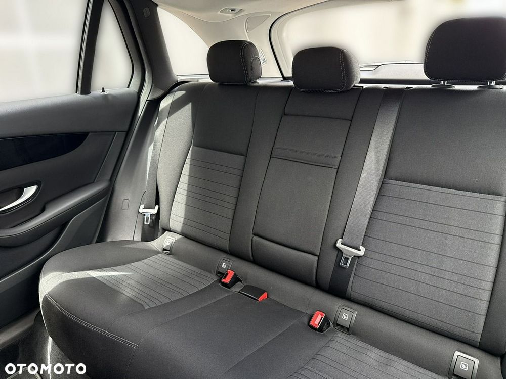 Mercedes-Benz GLC 200 d 4Matic 9G-TRONIC - 28
