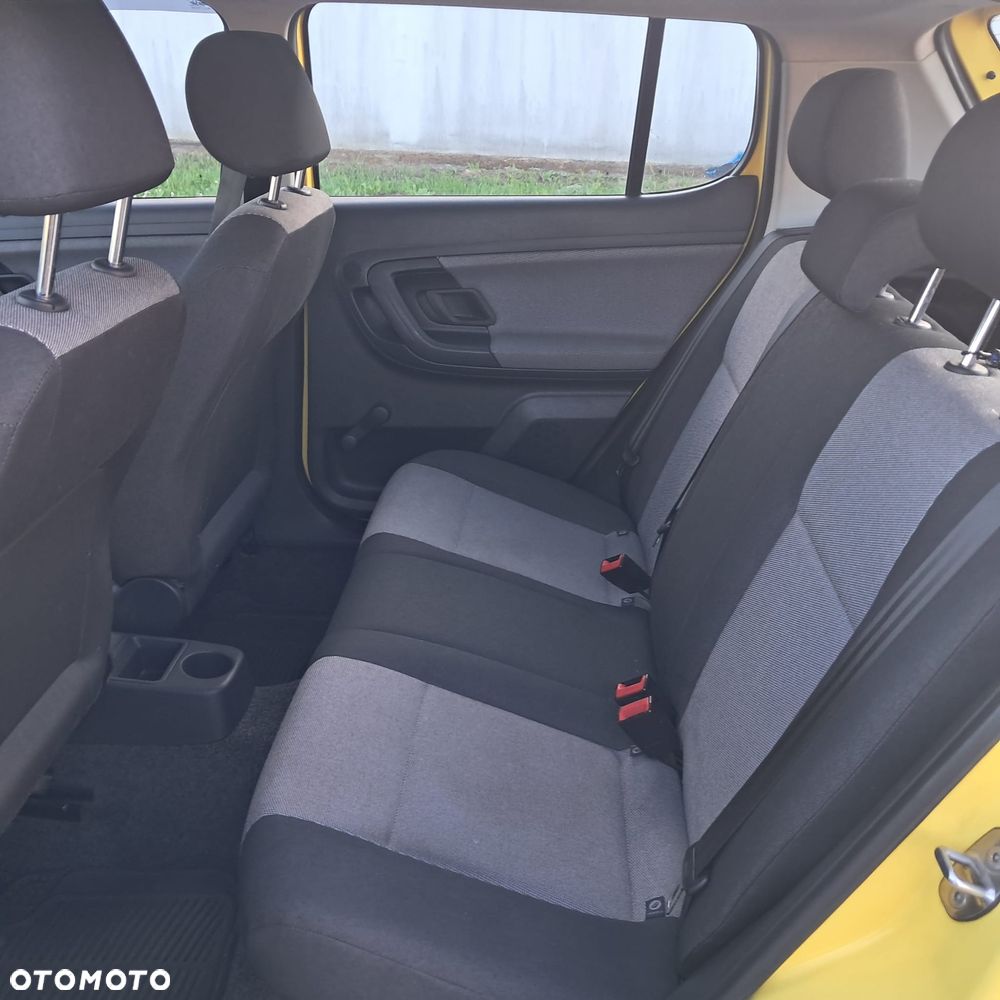 Skoda Fabia - 13