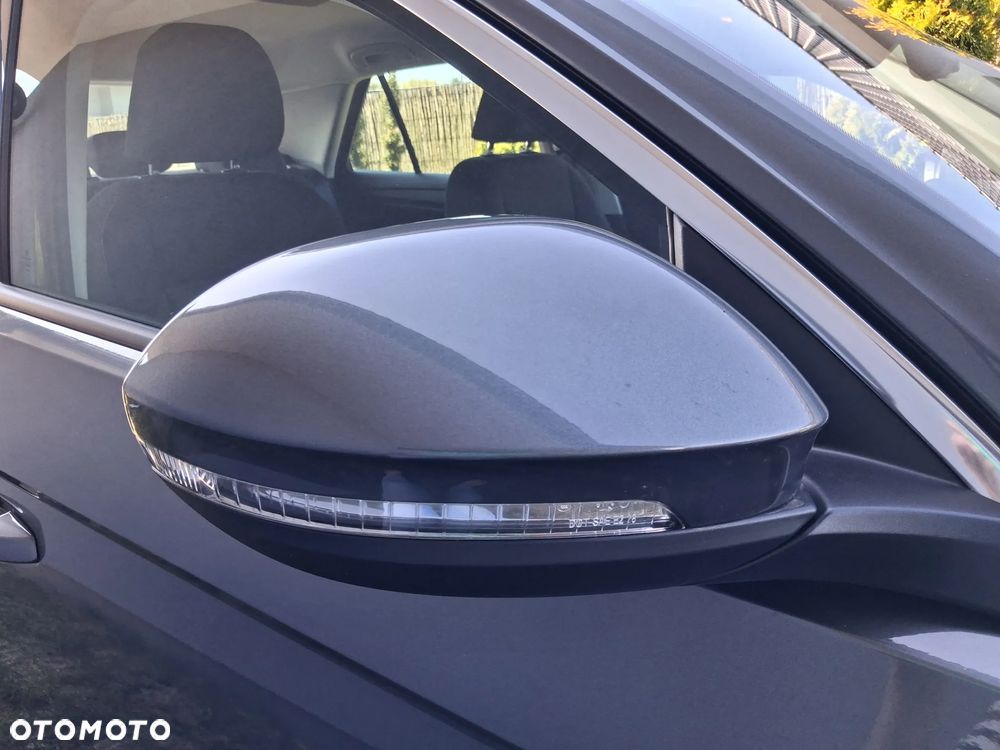 Volkswagen T-Roc 1.5 TSI R-Line Plus DSG - 5