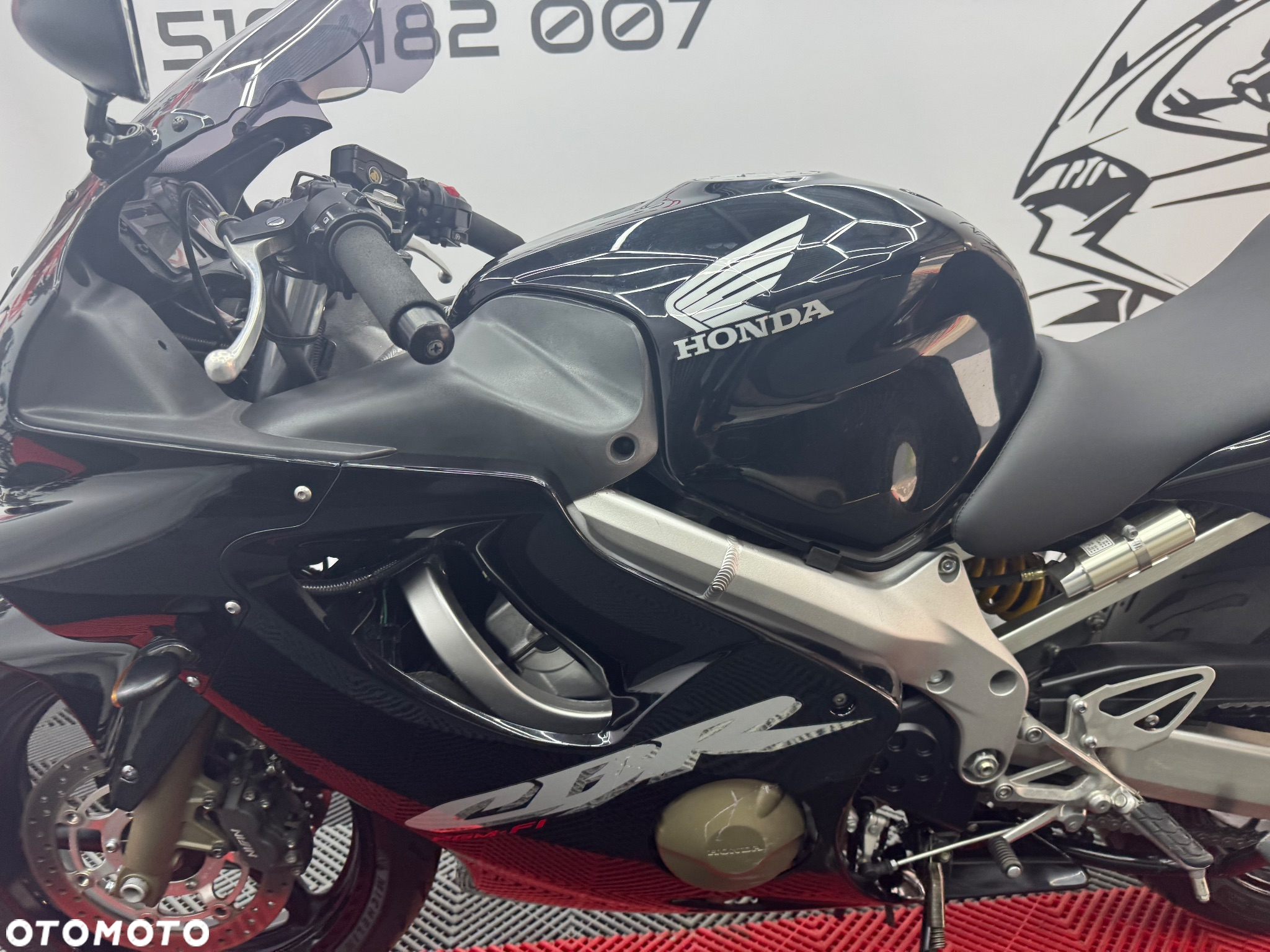 Honda CBR - 12