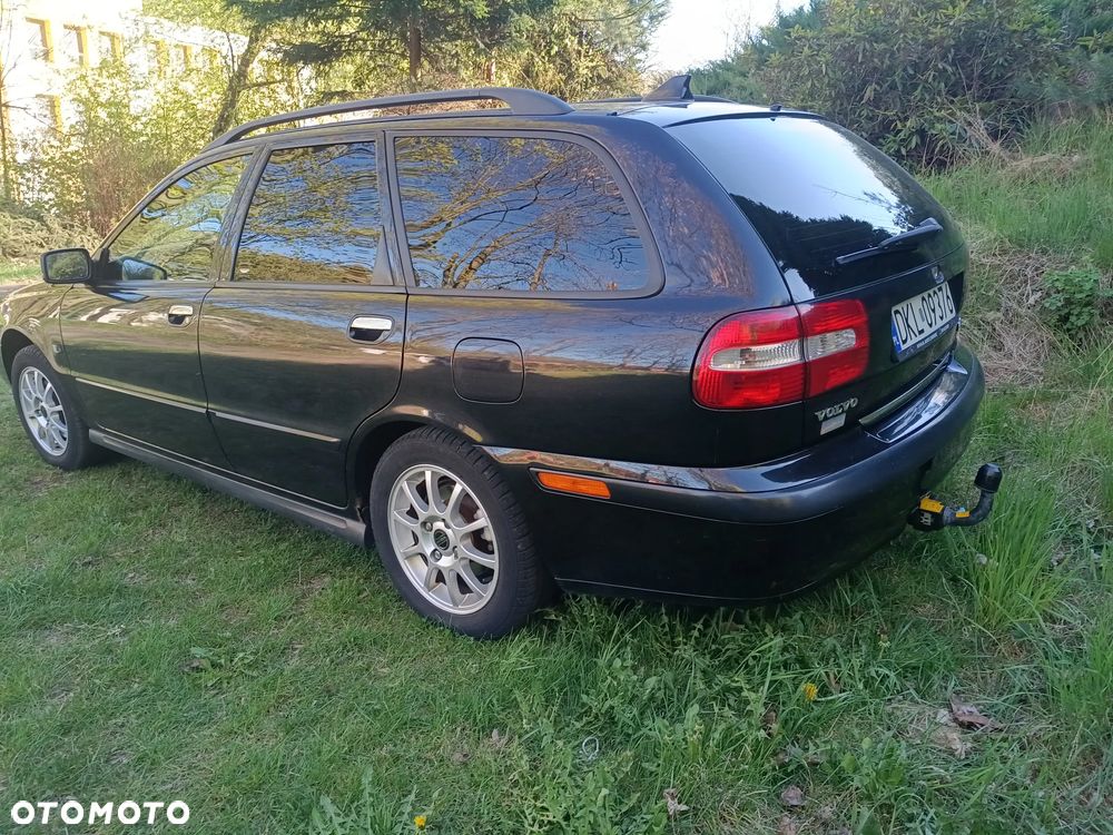 Volvo V40 1.8 - 24