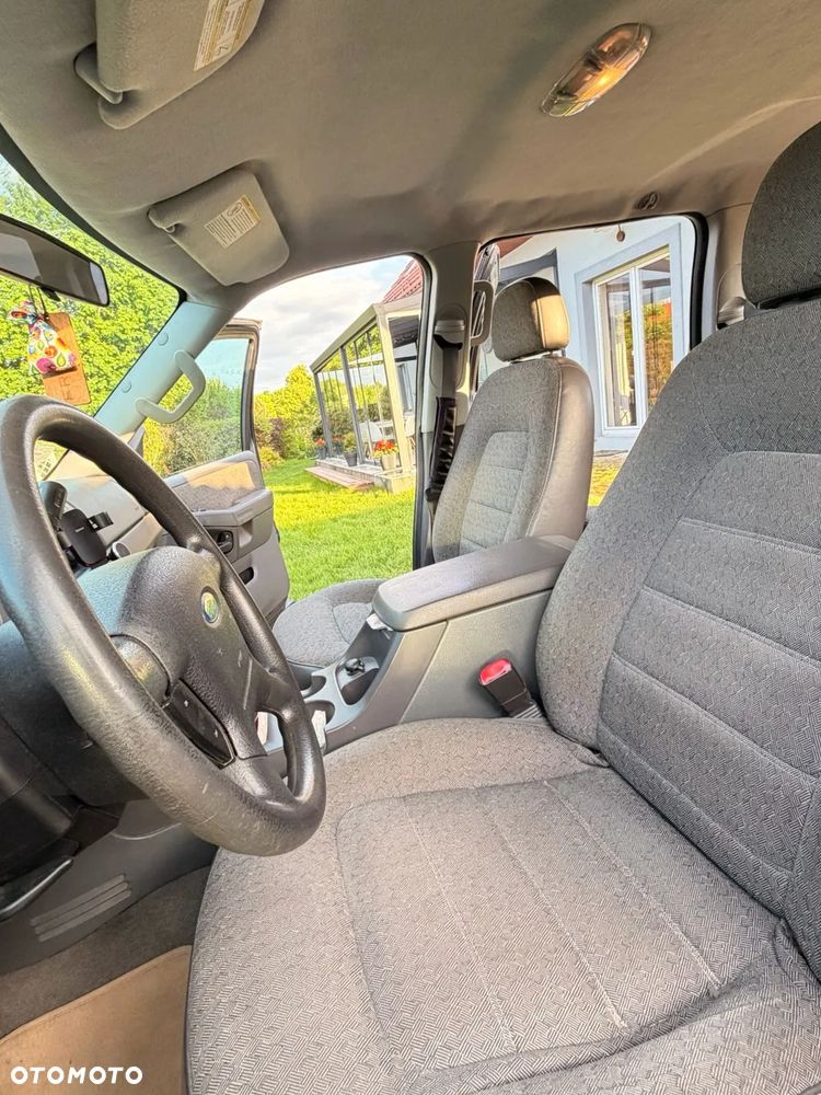 Ford Explorer 4.0 AWD - 13