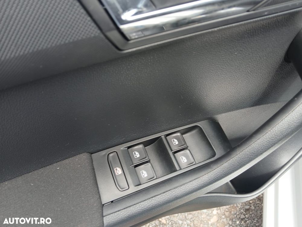 Skoda Fabia 1.0 TSI DSG Style - 7