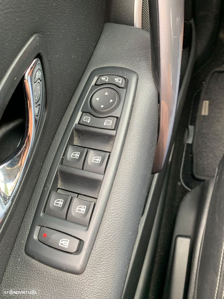 Renault Mégane Sport Tourer 1.5 dCi Comfort SS - 8