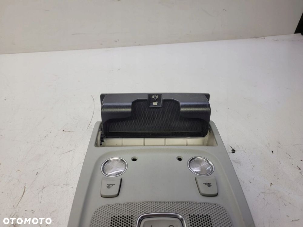 LAMPKA OŚWIETLENIE KABINY AUDI A4 A5 8T0947135BF ET1 - 3