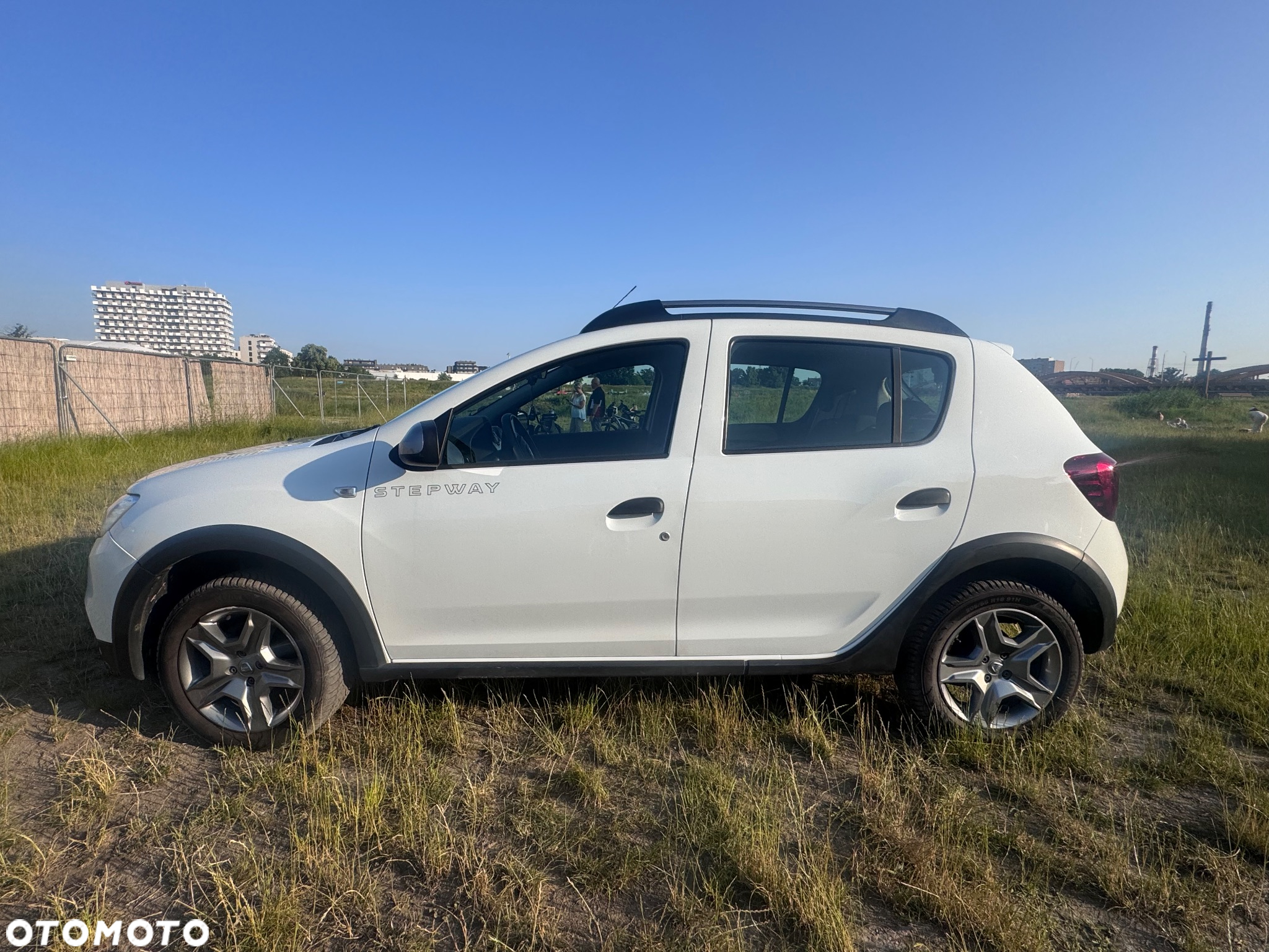 Dacia Sandero Stepway 1.0 TCe Laureate S&S - 3