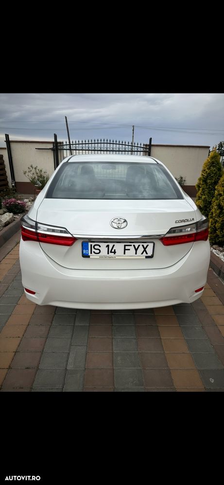 Toyota Corolla - 4