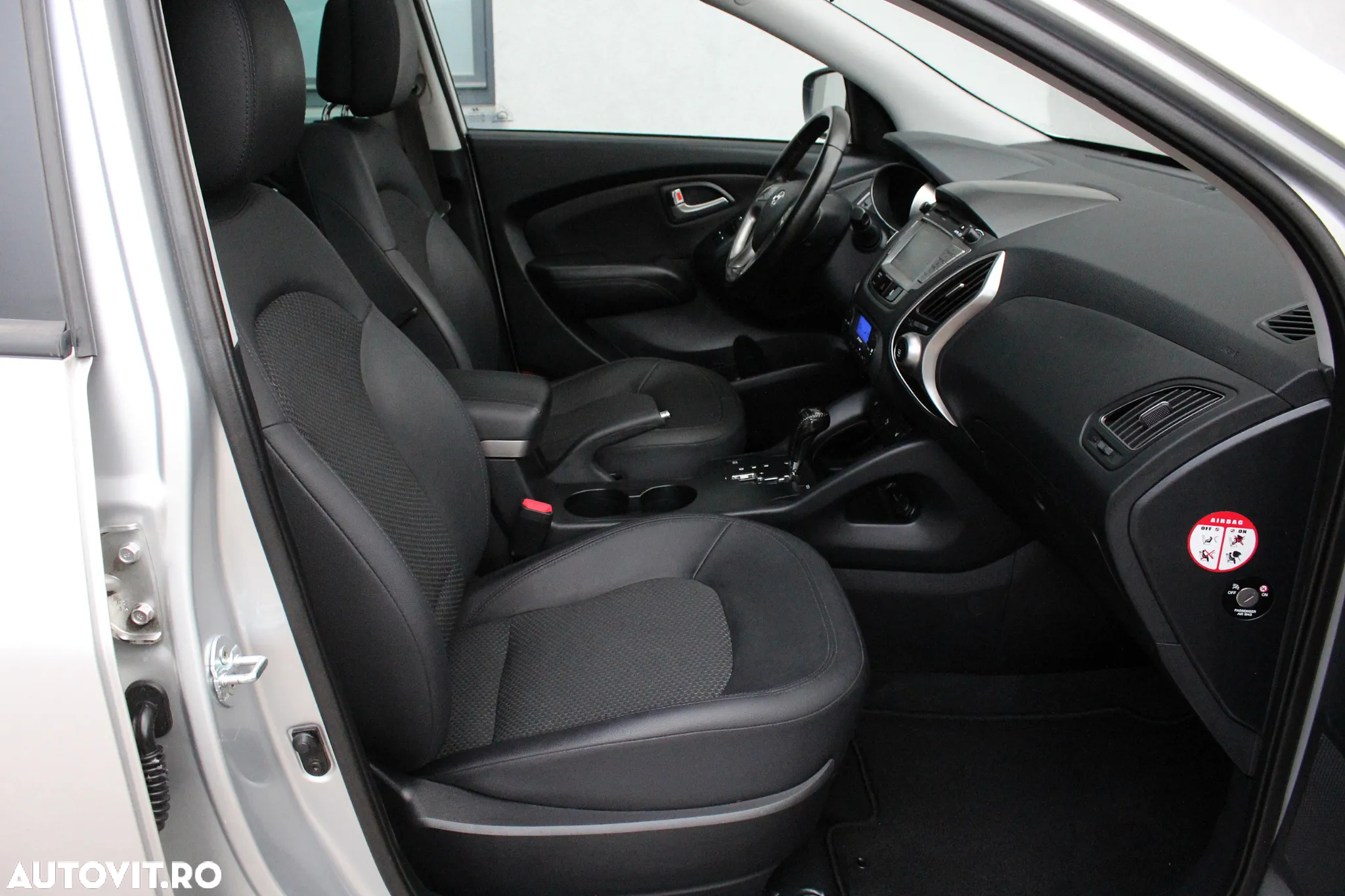 Hyundai ix35 2.0 CRDI 4WD Automatik Premium - 11