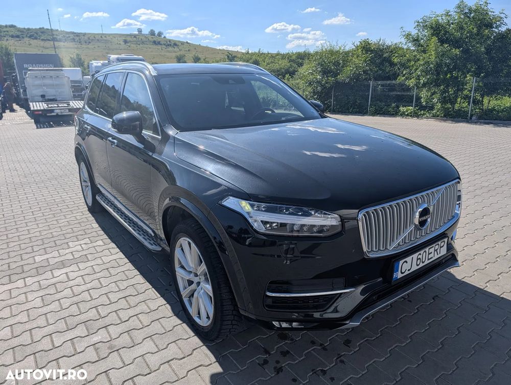 Volvo XC 90 D5 AWD Geartronic RDesign - 13