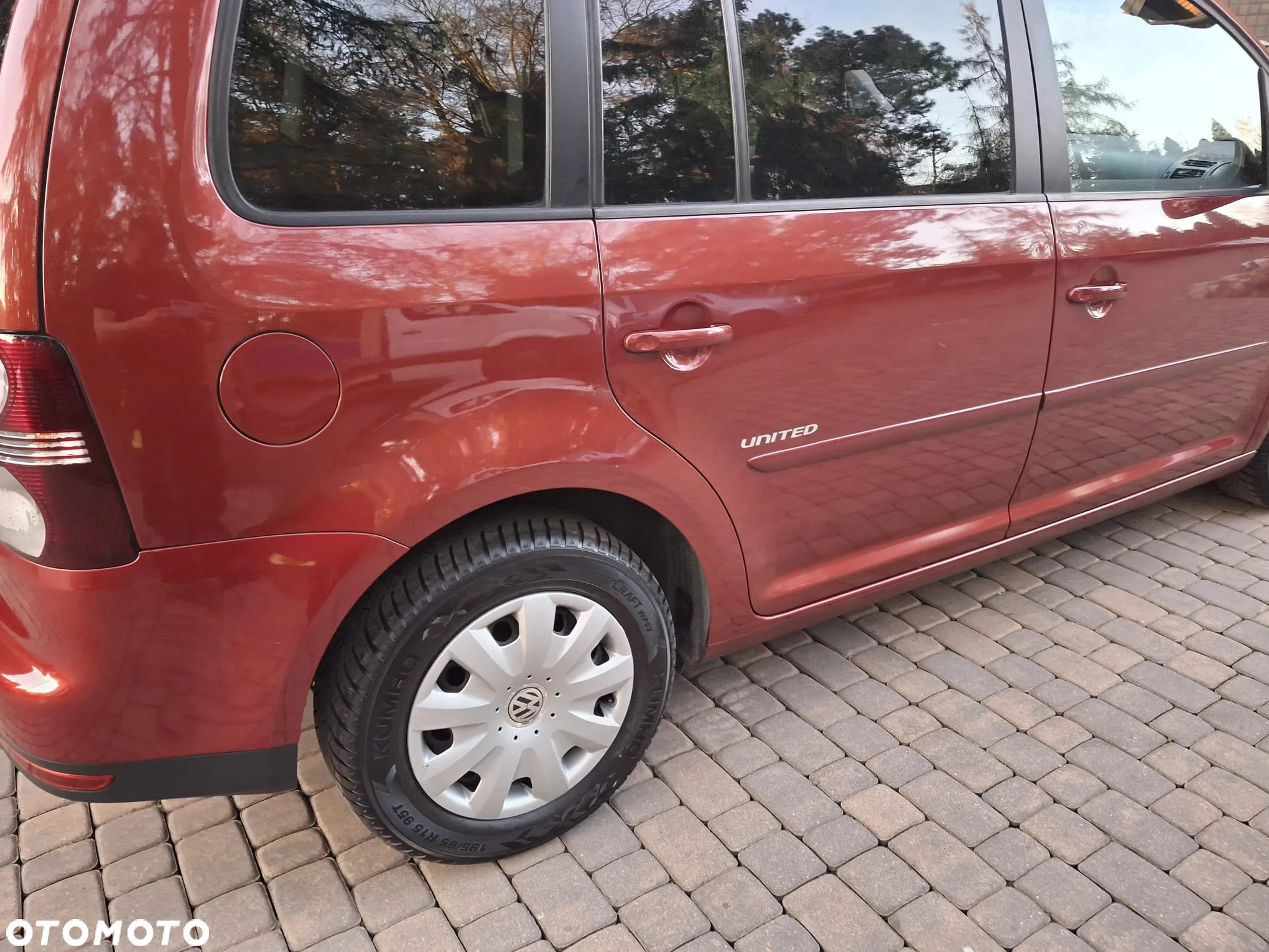 Volkswagen Touran 1.4 TSI United - 34