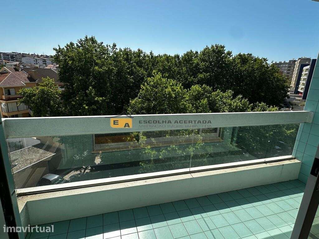 Apartamento T2 no Edifício Do Lago - Grande imagem: 4/24