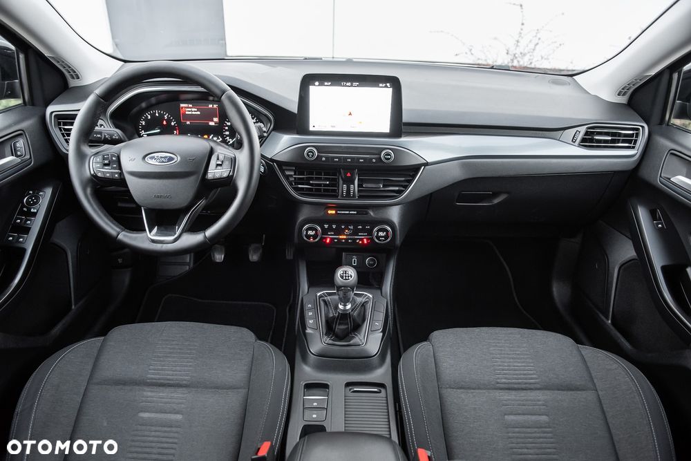 Ford Focus SW - 26