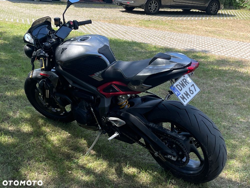 Triumph Street Triple - 6