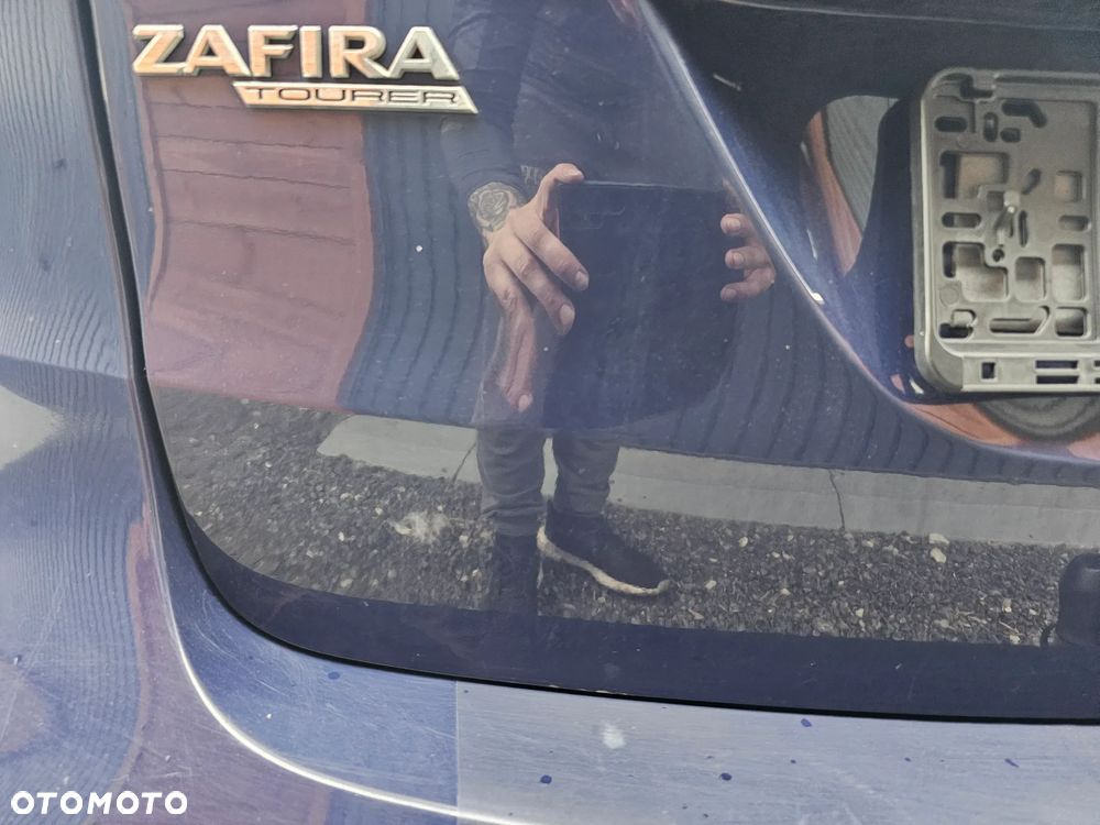 KLAPA BAGAŻNIKA TYŁ OPEL ZAFIRA C 20Z - 11