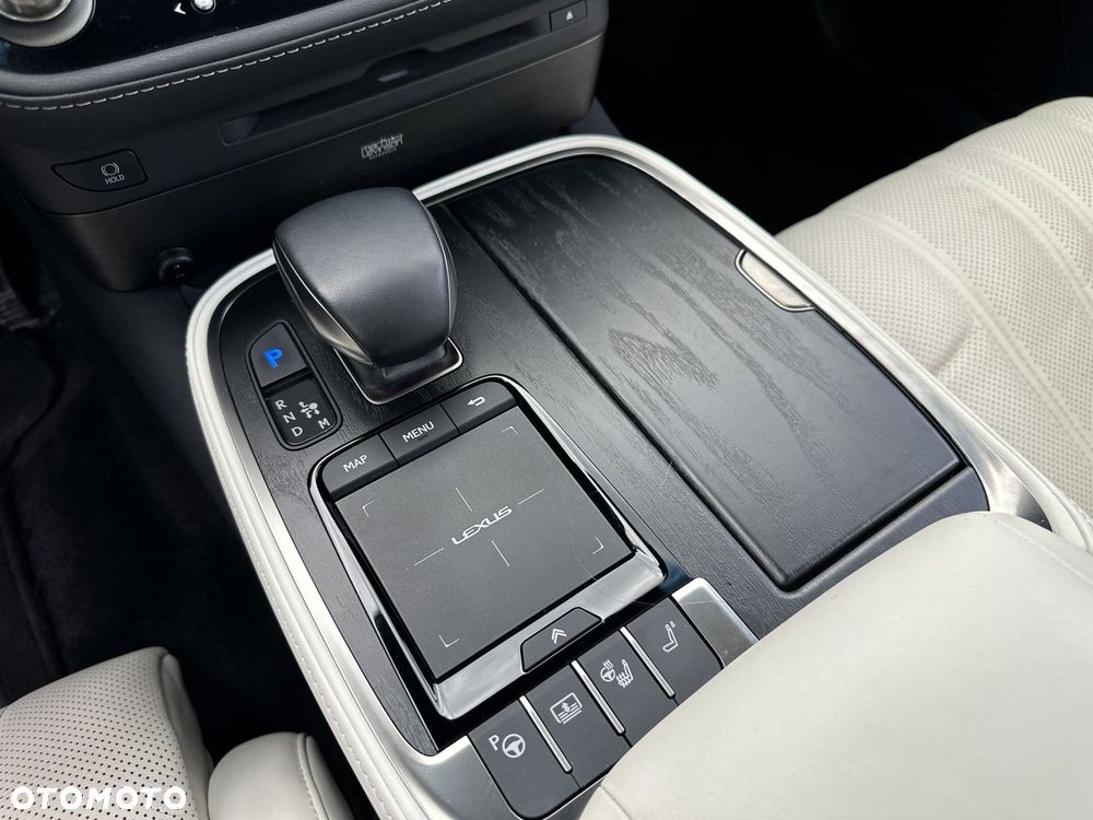 Lexus LS - 19