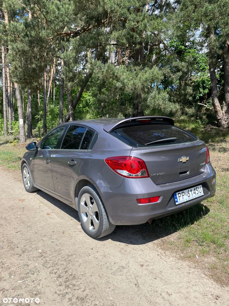 Chevrolet Cruze - 5