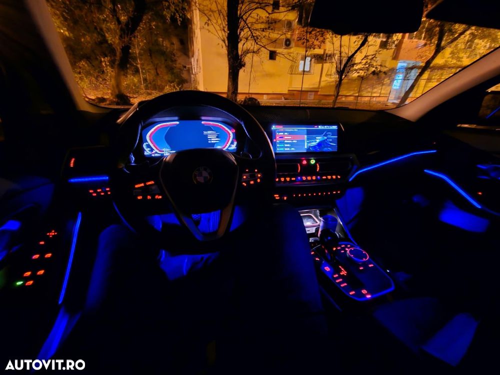 BMW Seria 3 320d Touring Aut. Edition Luxury Line Purity - 14