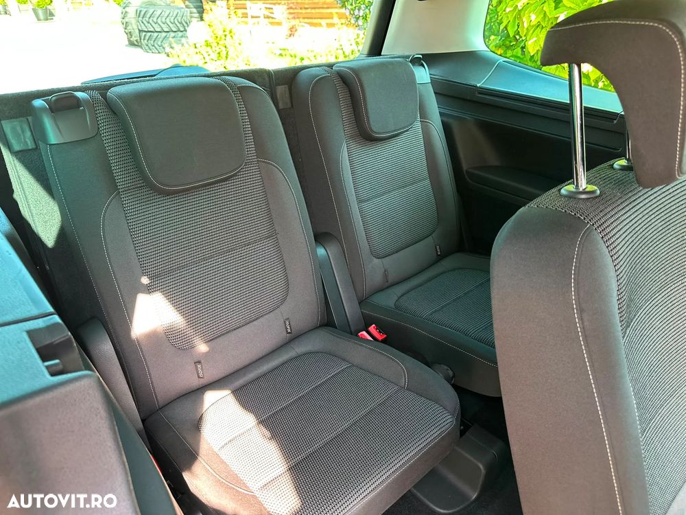 Volkswagen Sharan - 36
