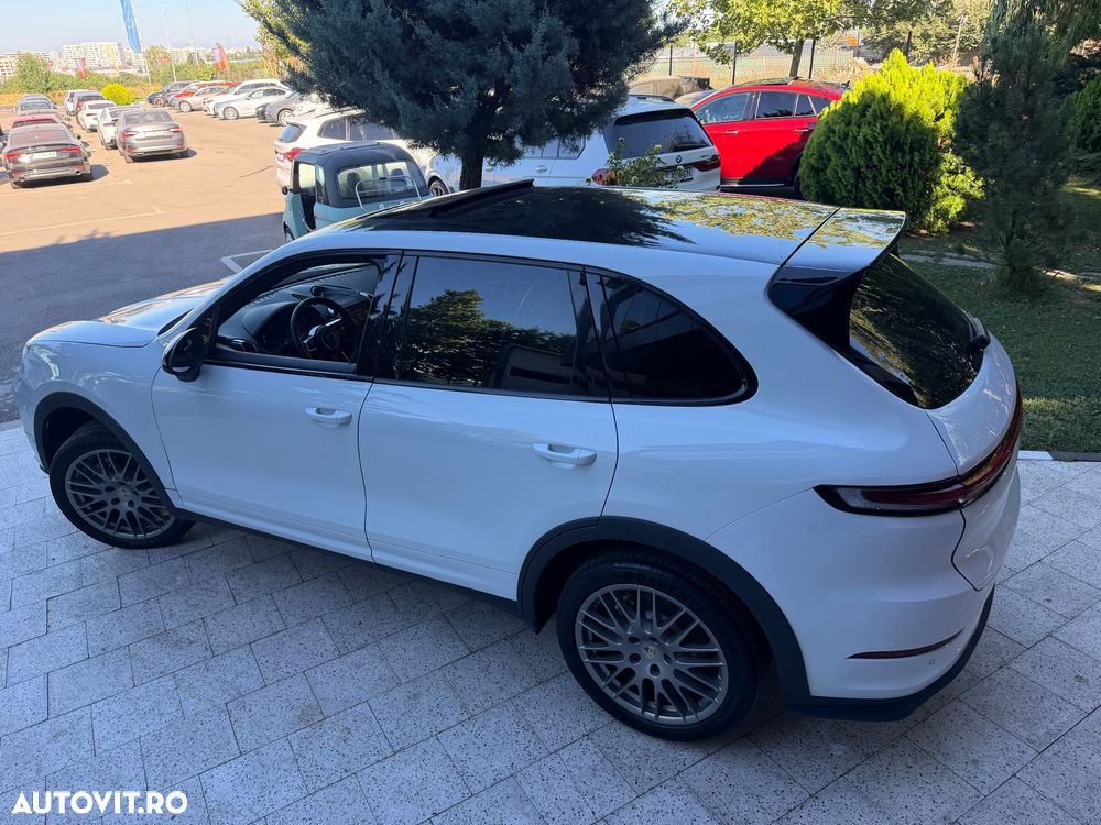 Porsche Cayenne - 19