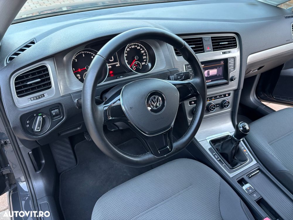 Volkswagen Golf 1.6 TDI BlueMotion Comfortline - 13