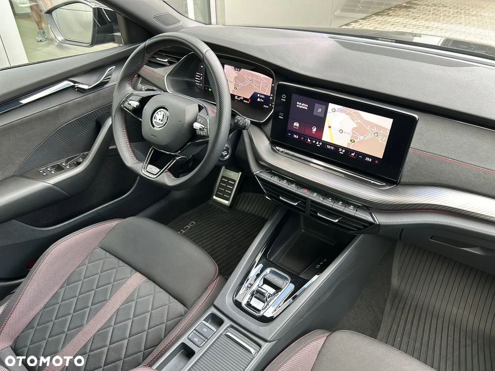 Skoda Octavia 2.0 TSI RS DSG - 17