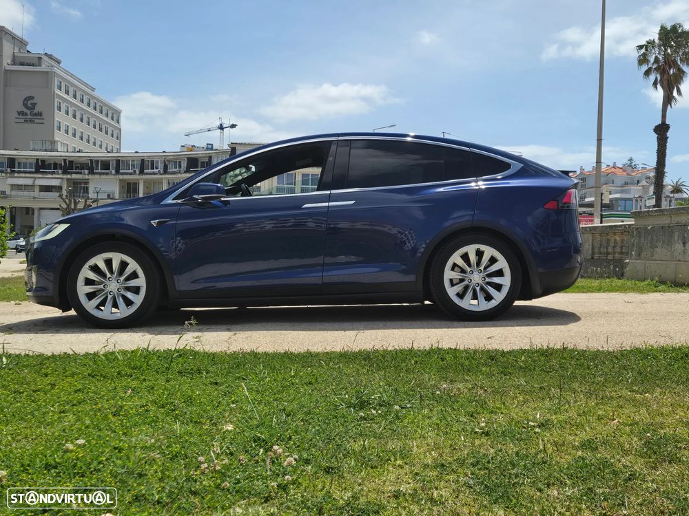 Tesla Model X 100D - 28