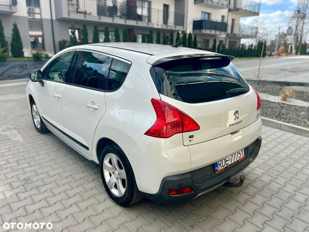 Peugeot 3008 2.0 HDi Premium+ - 10