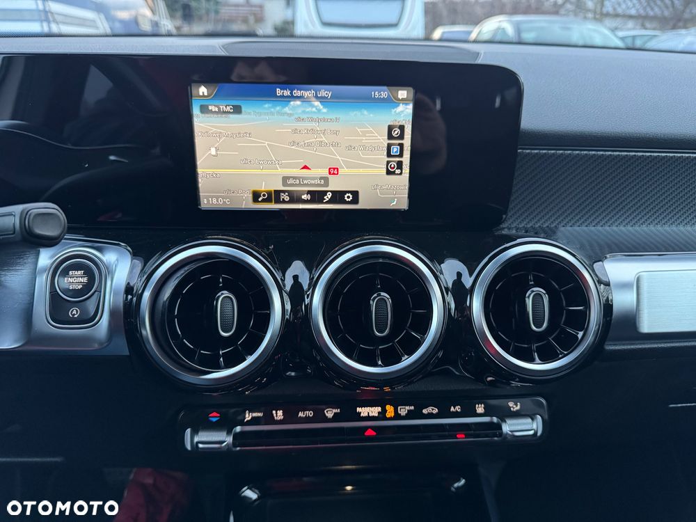 Mercedes-Benz GLB 200 d 8G-DCT AMG Line - 26