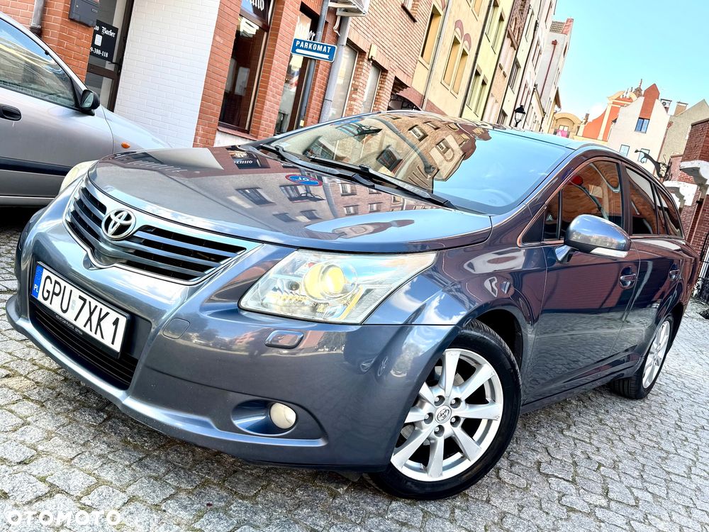 Toyota Avensis 2.0 D-4D Premium - 1