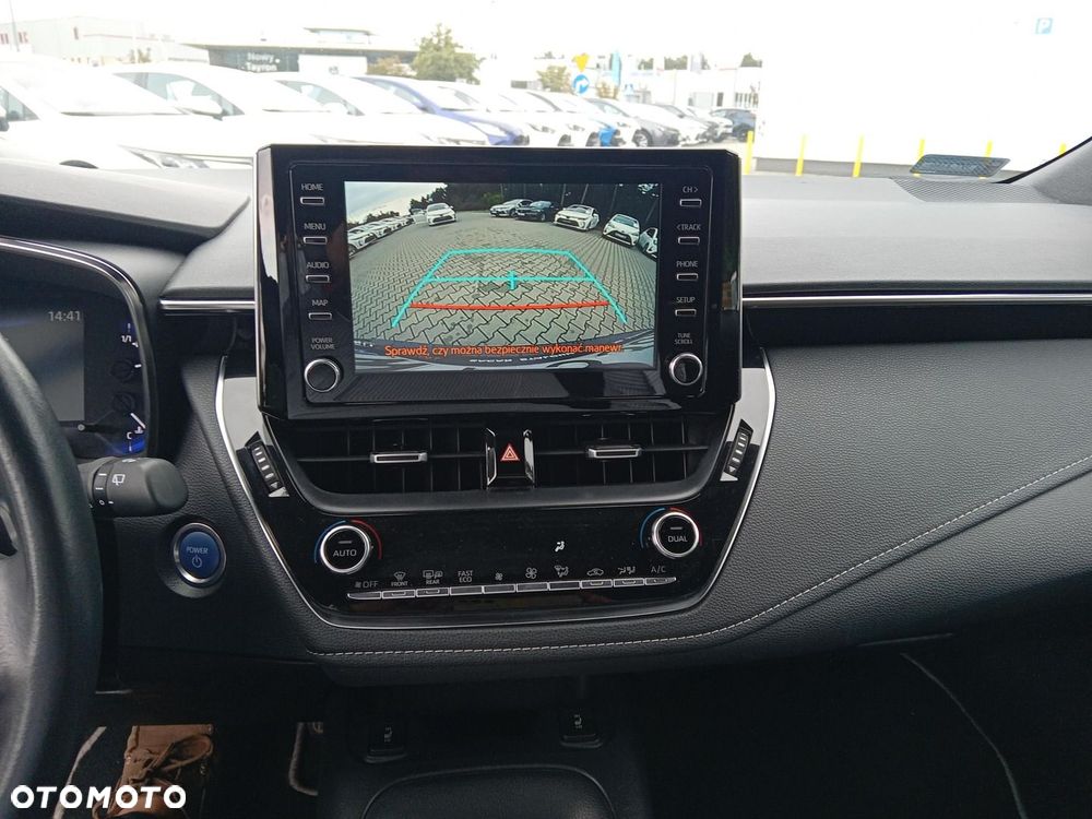 Toyota Corolla 2.0 Hybrid Comfort - 13