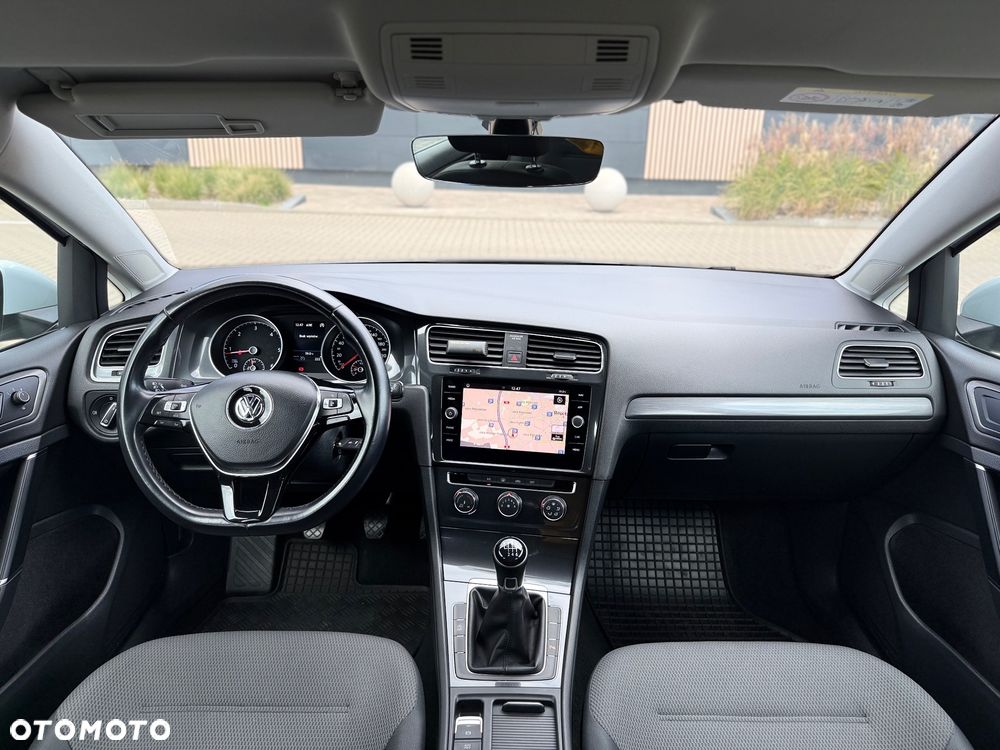 Volkswagen Golf 2.0 TDI BMT Comfortline - 11