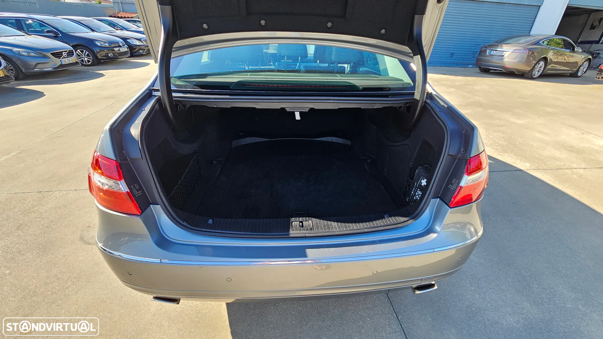 Mercedes-Benz E 350 CDi Avantgarde BlueEfficiency - 30