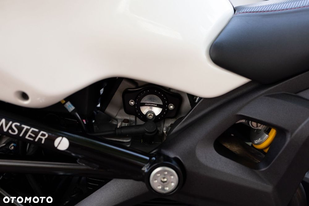 Ducati Monster - 8