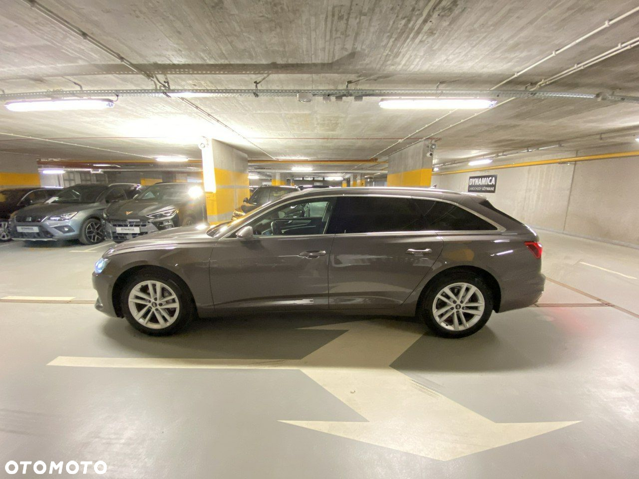 Audi A6 - 4