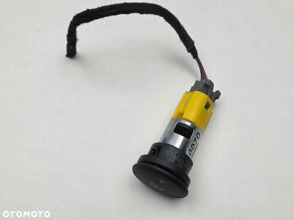 FORD FOCUS MK4 IV FORD KUGA MK3 ESCAPE IV GNIAZDO PORT ZAPALNICZKA F1ET-19G310 - 2