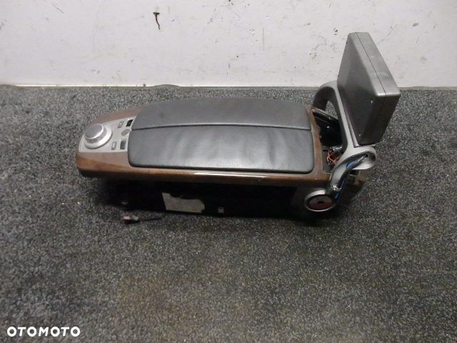 BMW E65 E66 TUNEL ŚRODKOWY PODŁOKIETNIK PRZÓD SCHOWEK I DRIVE MONITOR TV 6955623 RAF-AUTO CZĘŚCI BMW - 1