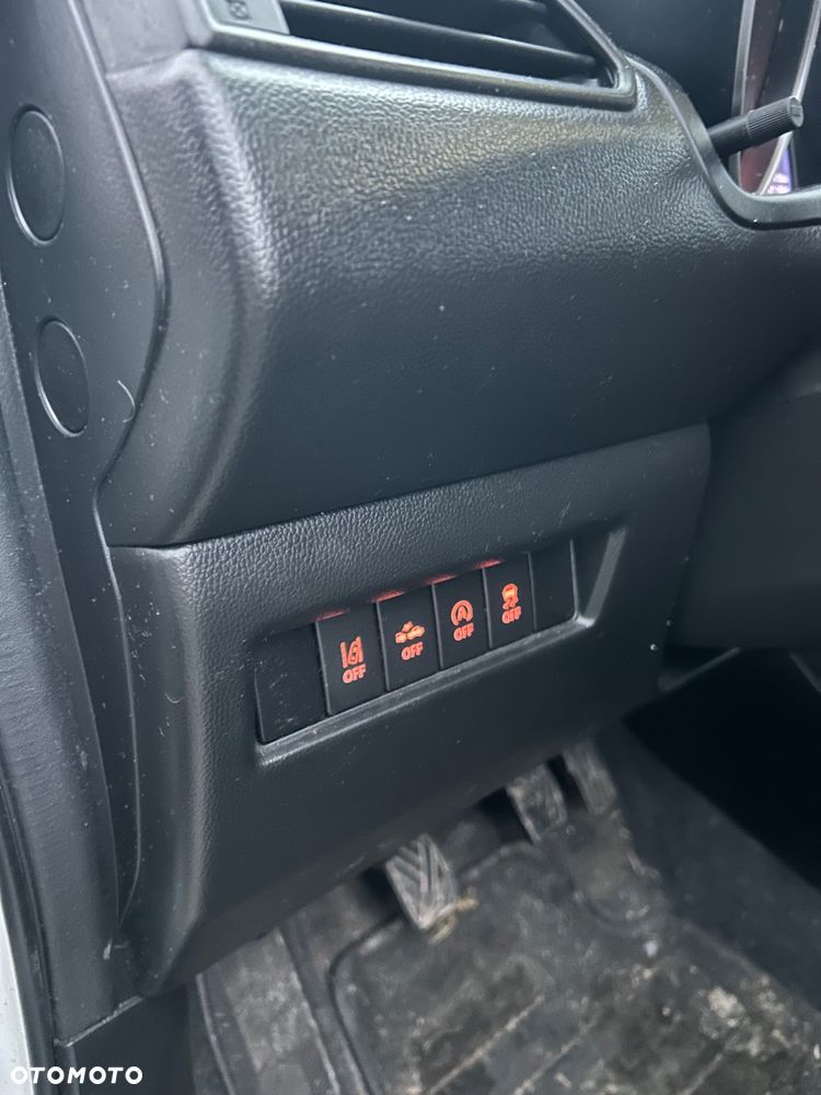 Suzuki Swift 1.2 Premium Plus - 9