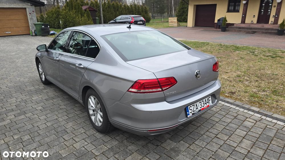 Volkswagen Passat 2.0 TDI SCR Comfortline - 3