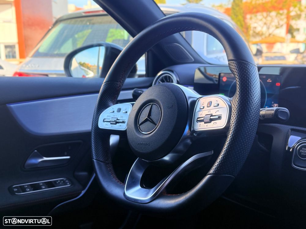Mercedes-Benz A 250 e 8G-DCT AMG Line Advanced Plus - 12