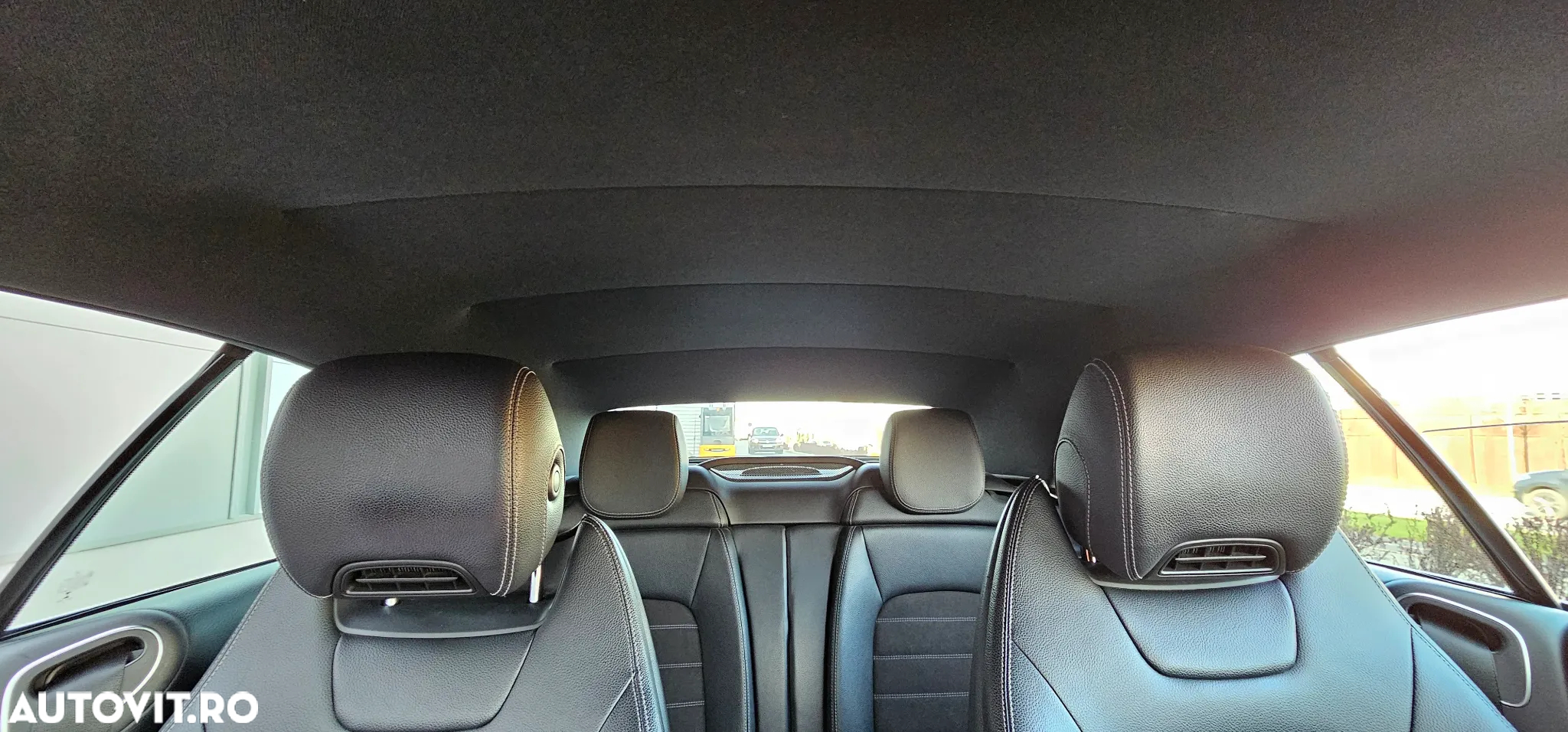 Mercedes-Benz C 220 d Cabrio 4Matic 9G-TRONIC - 12