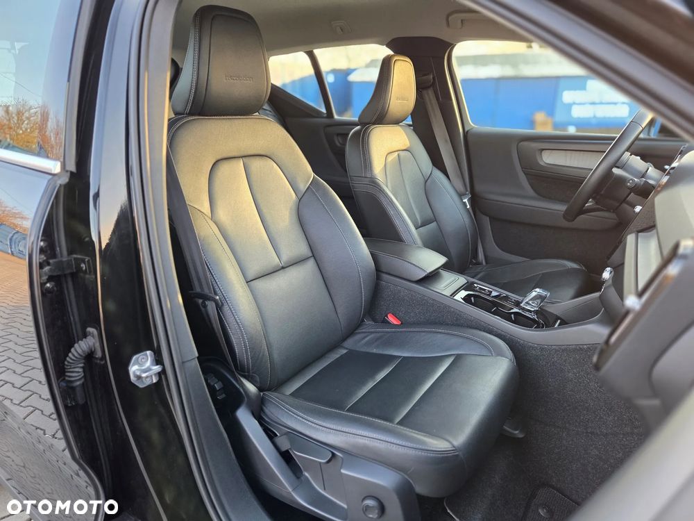 Volvo XC 40 T3 Geartronic Inscription - 29
