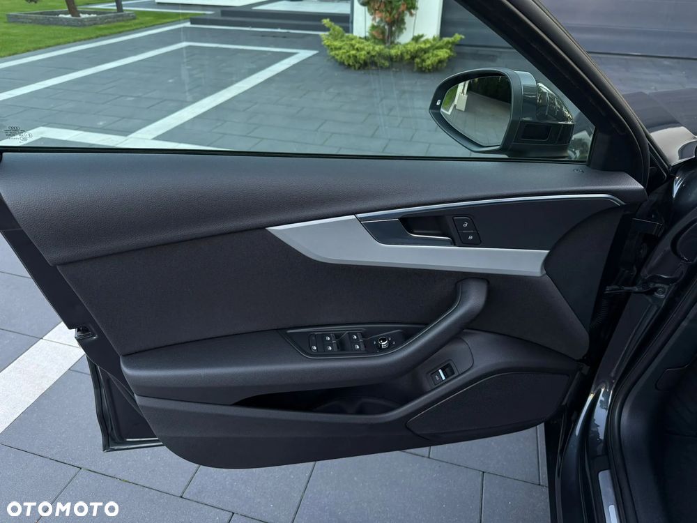 Audi A4 - 24