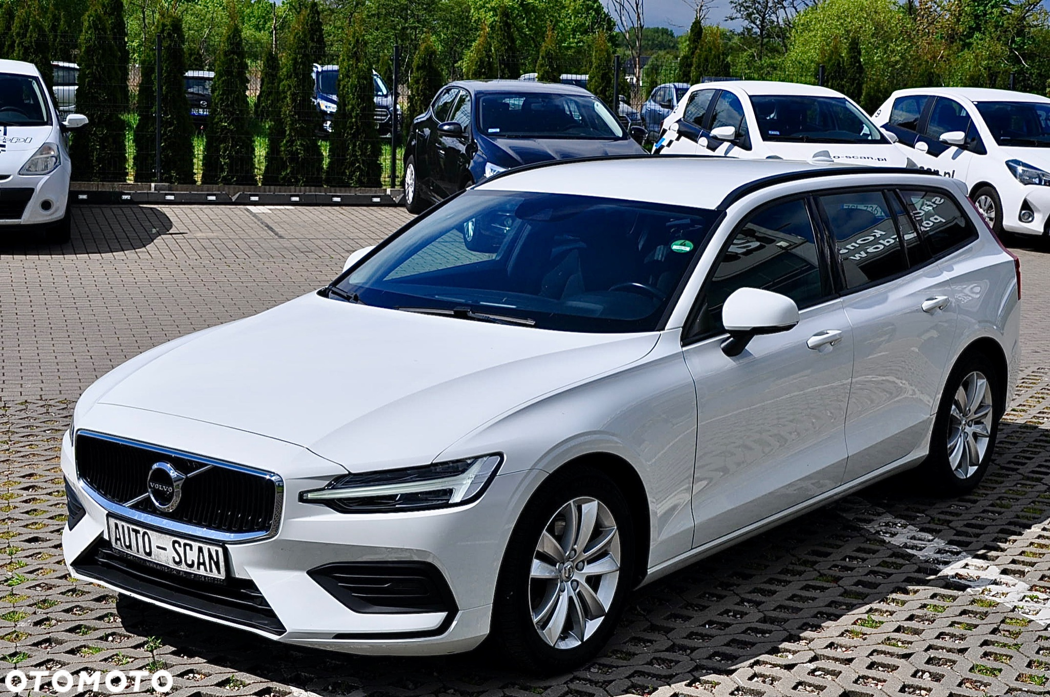 Volvo V60 B3 B Geartronic Momentum - 4