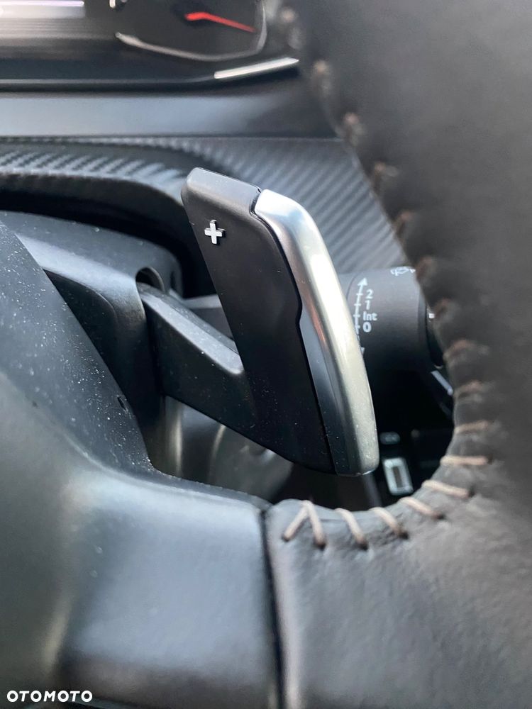 Peugeot 208 PureTech 100 EAT8 Active - 9